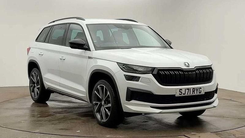 Used Skoda Kodiaq SportLine 150 HP (110 kW) 2022 Moon white metallic SUV