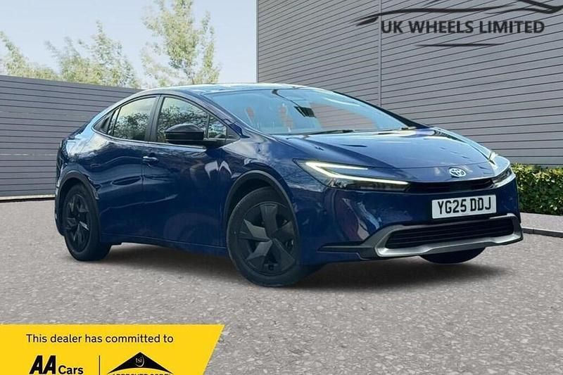 Used Toyota Prius Design 2025 Blue Hatchback