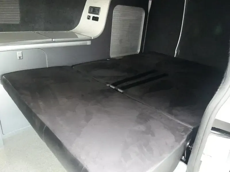 Used Ford Transit Custom 170 HP (125 kW) 2022 Silver Van