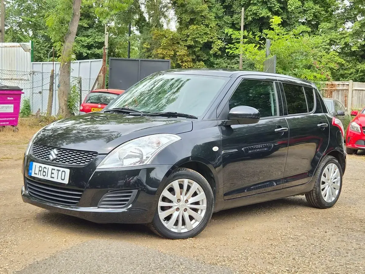 Used Suzuki Swift SZ3 94 HP (69 kW) 2011 Black Hatchback