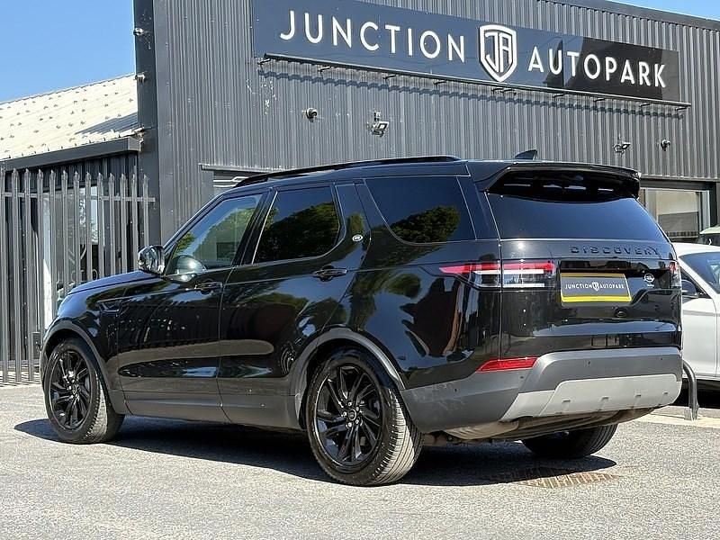 Used Land Rover Discovery 5 SE 2020 Black SUV