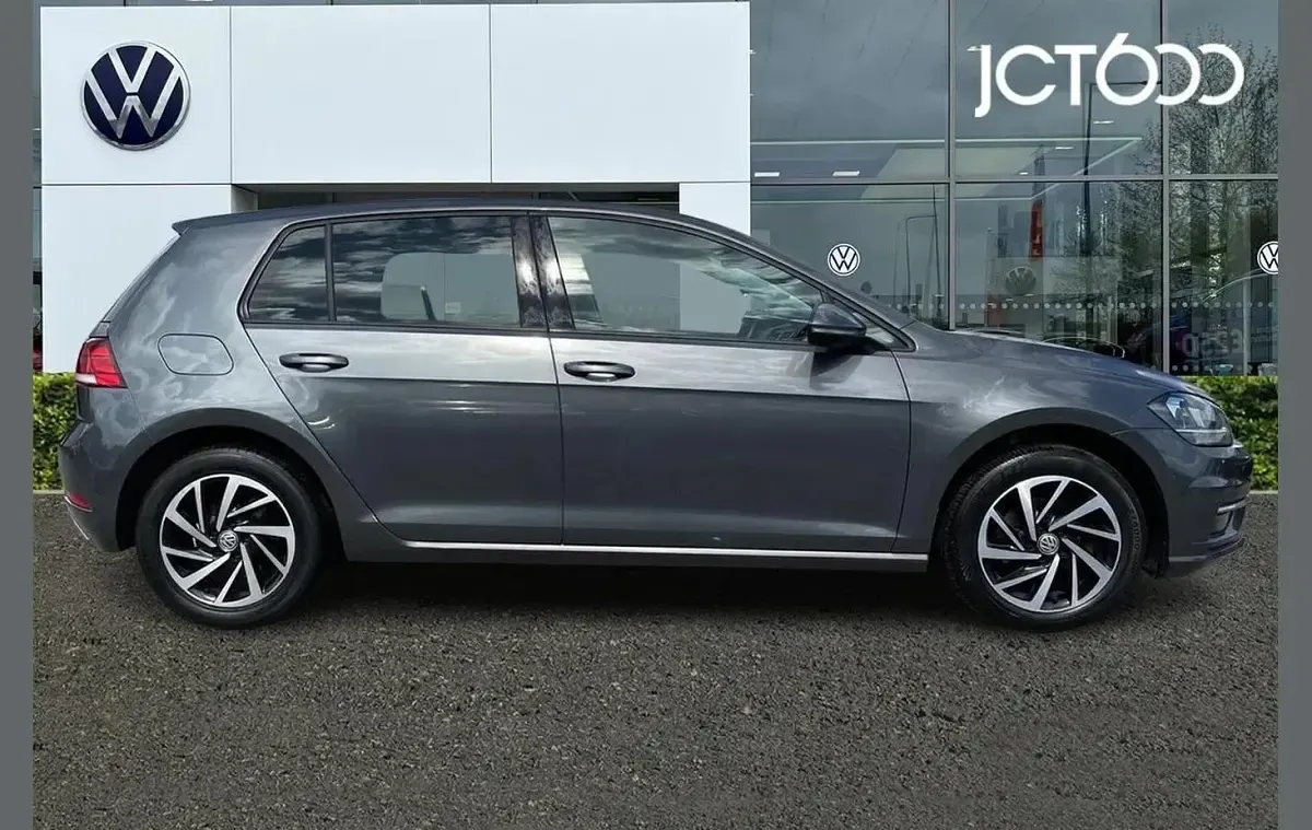 Used VW Golf VII Match 147 HP (108 kW) 2019 Grey Hatchback