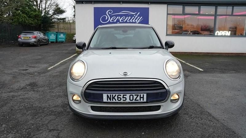 Used Mini Cooper Hatch 136 HP (100 kW) 2015 Silver Hatchback