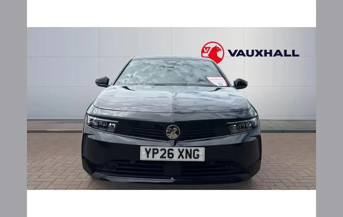 New Vauxhall Astra 130 HP (95 kW) 2026 Black Hatchback