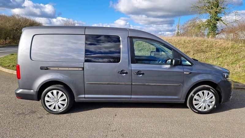 Used VW Caddy Maxi S 102 HP (75 kW) 2019 Grey MPV
