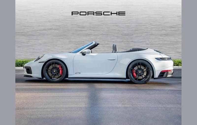 Used Porsche 911 472 HP (347 kW) 2022 White Cabriolet