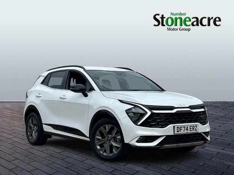White Used 2024 Kia Sportage 2 SUV | £29,495 (Fair price) - Image 1/4