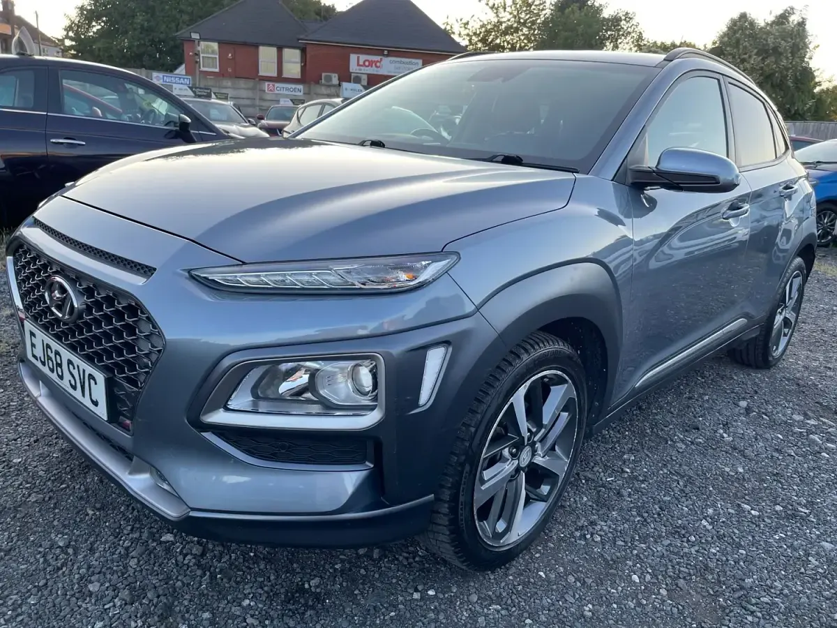 Second-hand Hyundai Kona Premium SE 120 CP (88 kW) 2018 Argintiu SUV