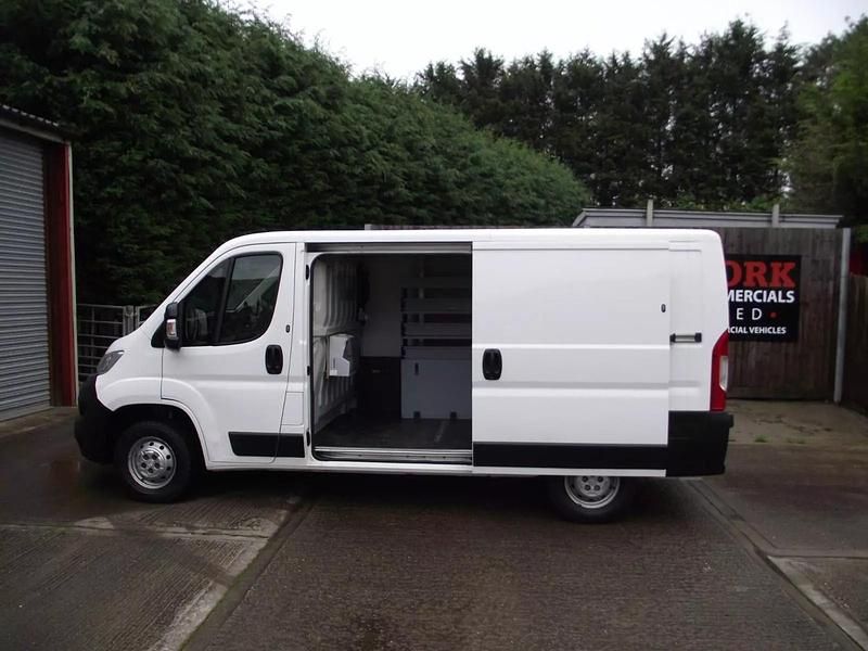 White Used 2018 Citroën Relay Van | £7,250 (Super price) - Image 1/4