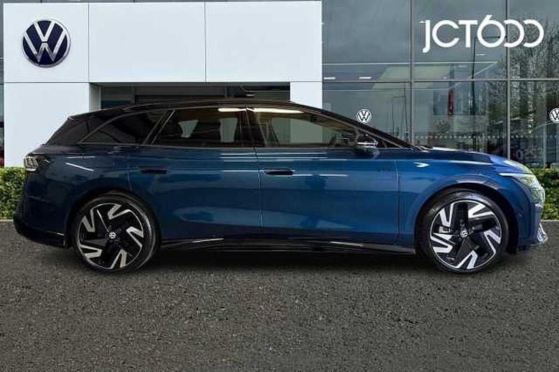 Used VW ID.7 GTX 250 kW (340 HP) 2025 Blue Hatchback