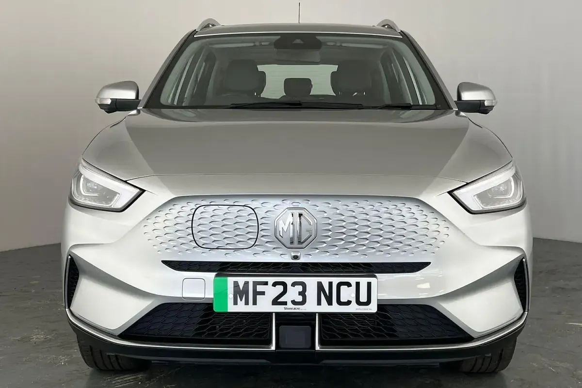 Used MG ZS Trophy 130 kW (177 HP) 2023 Silver SUV