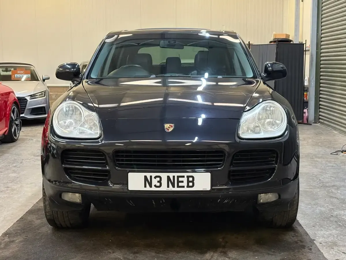 Used Porsche Cayenne 250 HP (183 kW) 2006 Black SUV
