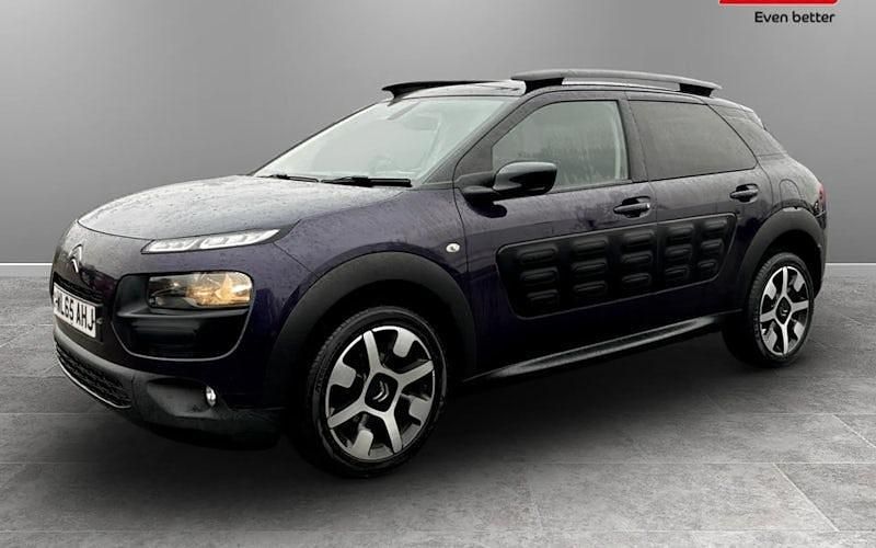 Used Citroën C4 Cactus Flair 99 HP (72 kW) 2016 Hatchback