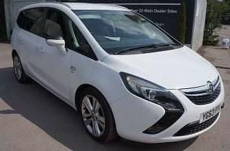 Summit white Used 2013 Vauxhall Zafira SRi MPV | £4,775 (Fair price) - Image 1/4