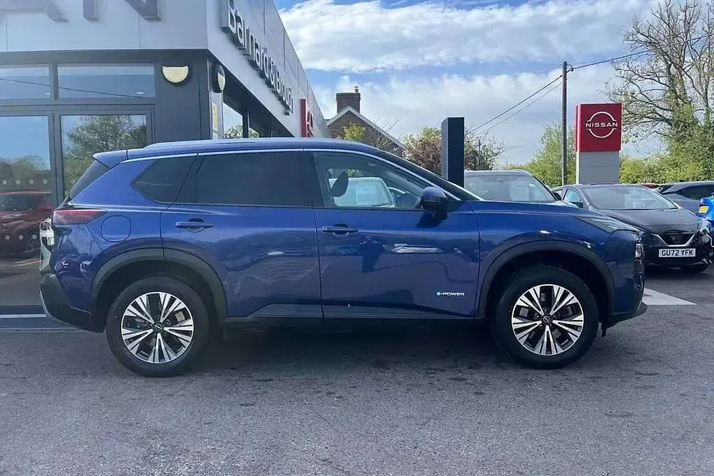 Used Nissan X-Trail N-Connecta 213 HP (156 kW) 2024 Blue SUV