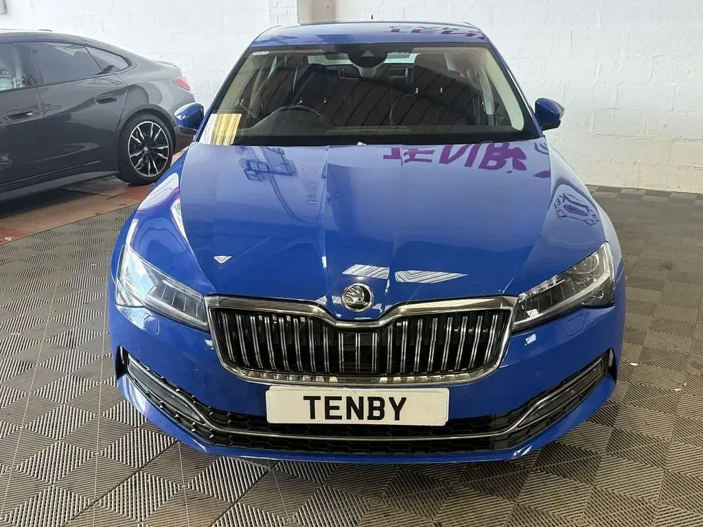 Used Skoda Superb SE L 190 HP (139 kW) 2019 Blue Hatchback
