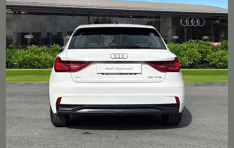 Used Audi A1 Sport 95 HP (69 kW) 2023 White SUV