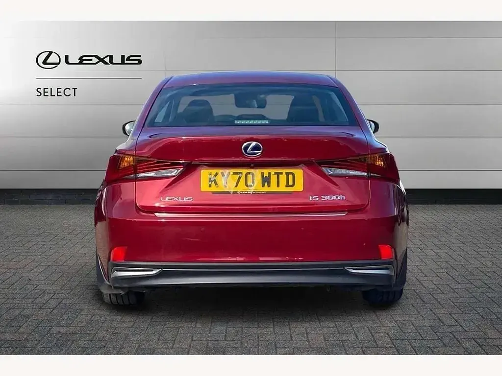 Used Lexus IS300h 223 HP (164 kW) 2020 Red Sedan