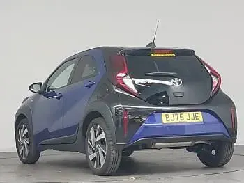 Used Toyota Aygo X 72 HP (52 kW) 2025 Blue SUV