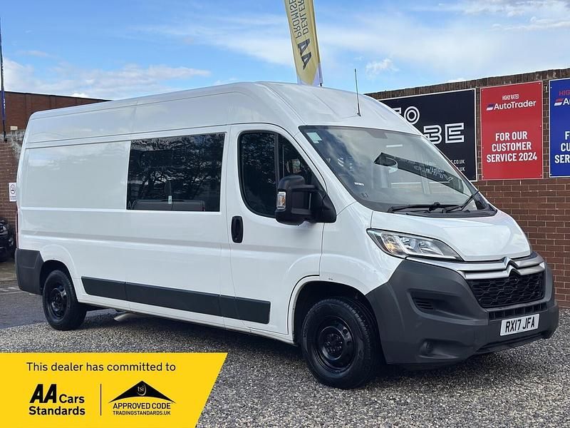 White Used 2025 Citroën Relay Van | £9,990 (Super price) - Image 1/3