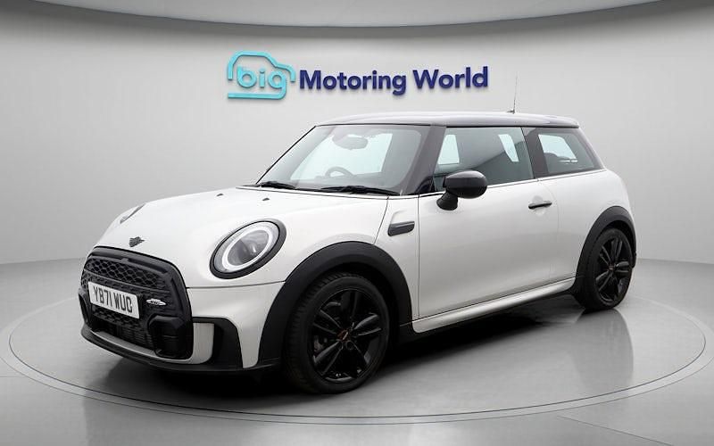 Used Mini Cooper Hatch 136 HP (100 kW) 2022 Silver Hatchback