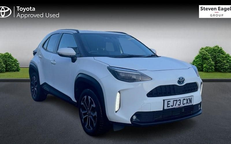 Usado Toyota Yaris Hybrid Design 116 HP (85 kW) 2025 Carrinha