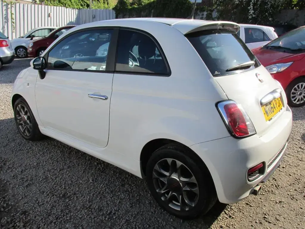 Used Fiat 500 S 69 HP (50 kW) 2014 White Hatchback