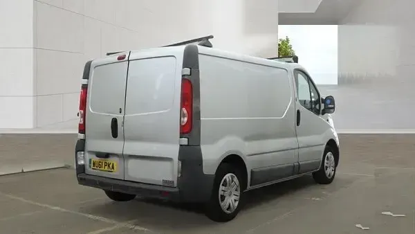 Used Vauxhall Vivaro 90 HP (66 kW) 2011 Silver MPV