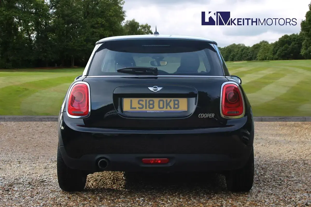 Used Mini Cooper Hatch 136 HP (100 kW) 2018 Black Hatchback