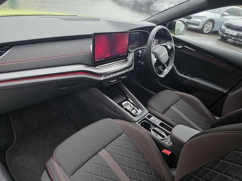 Used Skoda Octavia vRS 261 HP (191 kW) 2025 Hyper green Hatchback