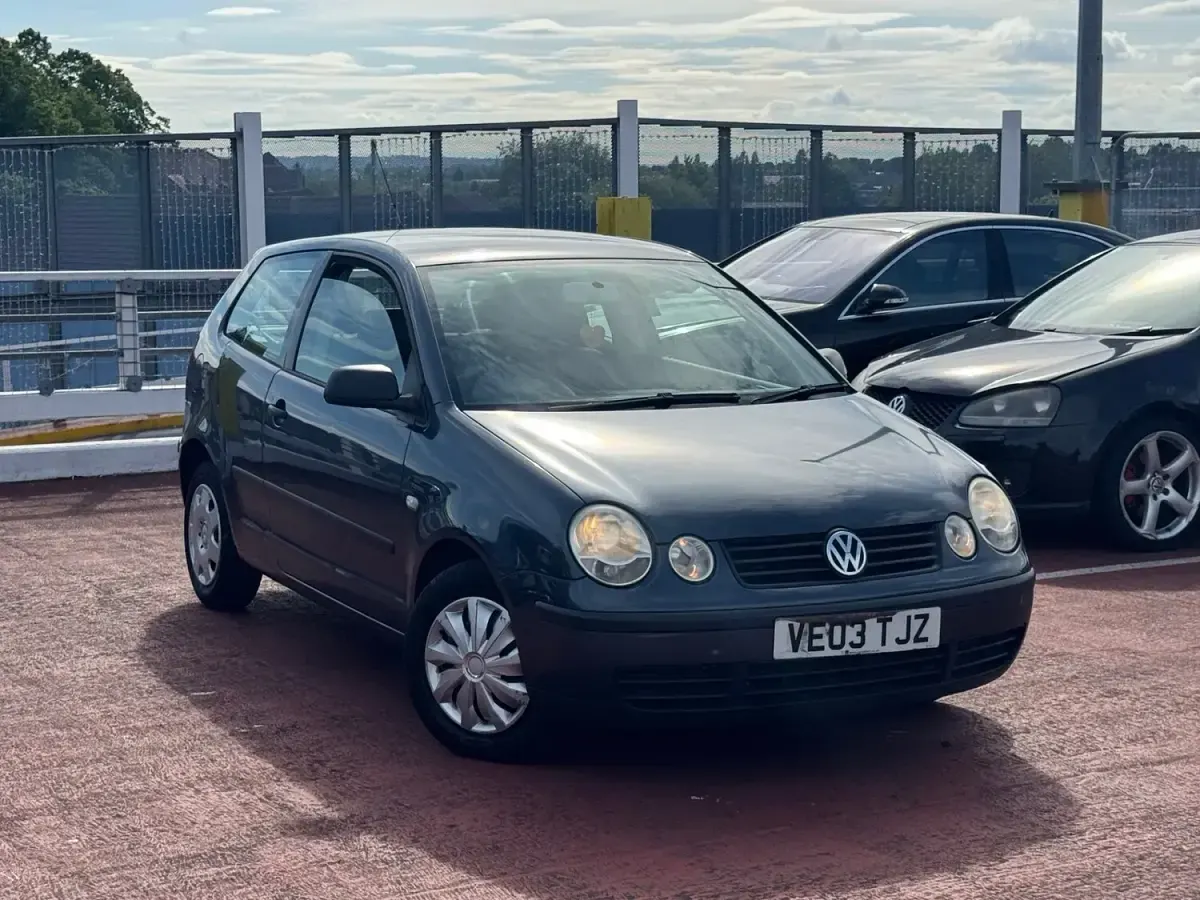 Used VW Polo S 75 HP (55 kW) 2003 Grey Hatchback