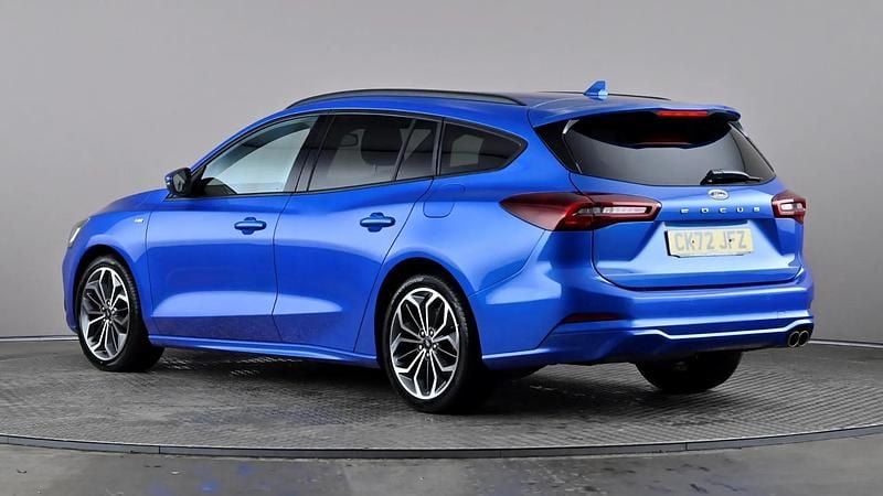 Used Ford Focus ST-Line 125 HP (91 kW) 2022 Blue Estate