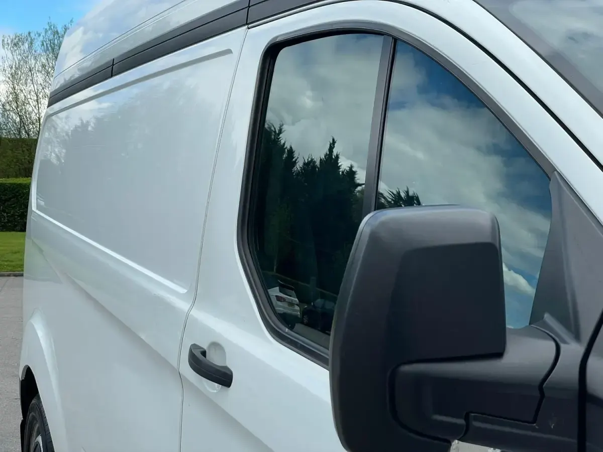 Used Ford Transit Custom 100 HP (73 kW) 2016 White Van