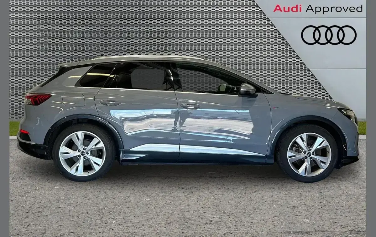 Used Audi Q4 e-tron S-Line 150 kW (204 HP) 2022 Grey SUV