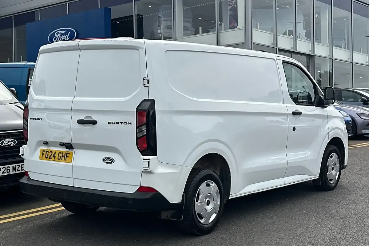 Used Ford Transit Custom Trend 110 HP (80 kW) 2024 White Van