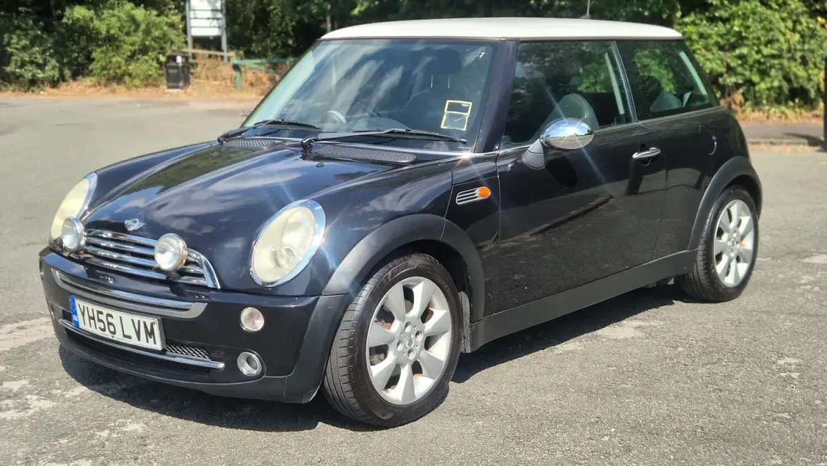 Used Mini Cooper Hatch 116 HP (85 kW) 2006 Black Hatchback