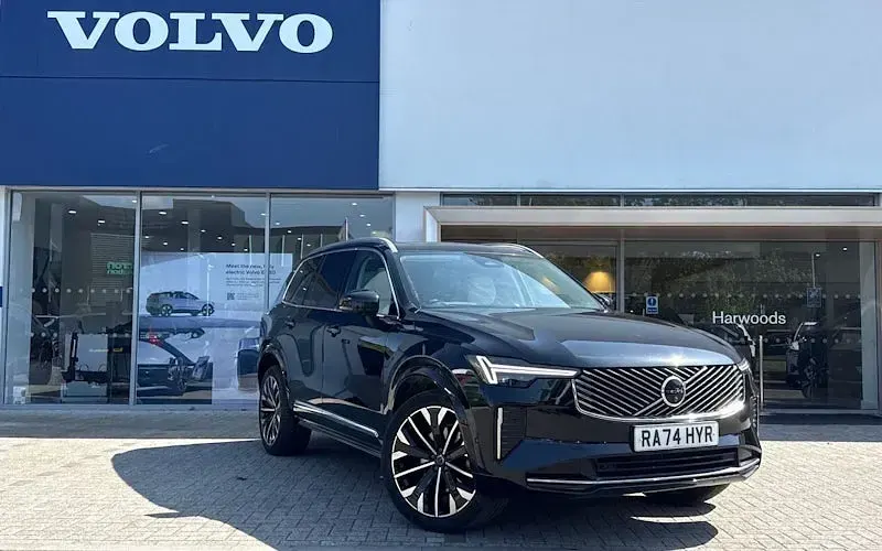 Usado Volvo XC90 Ultra 250 HP (183 kW) 2025 SUV