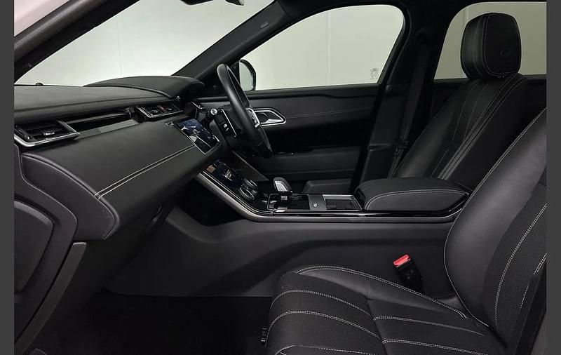 Used Land Rover Range Rover Velar 200 HP (147 kW) 2022 White SUV