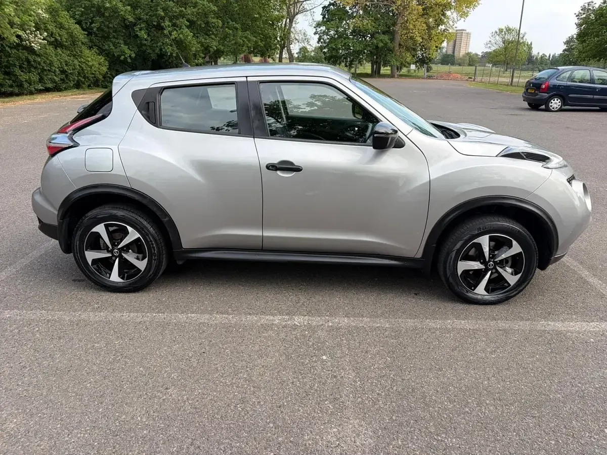Used Nissan Juke 2018 Silver SUV