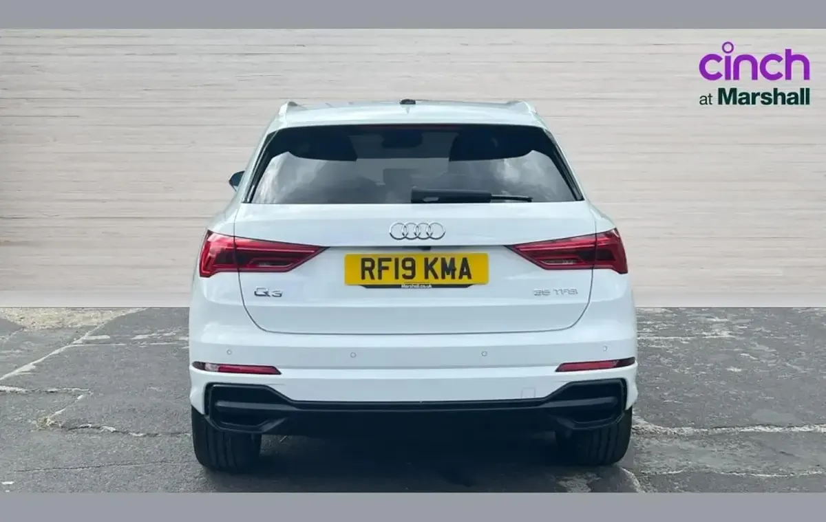 Used Audi Q3 S-Line 150 HP (110 kW) 2019 White SUV