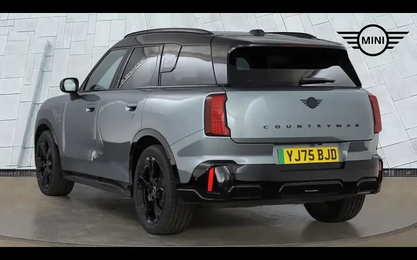 Used Mini Countryman 147 kW (201 HP) 2026 Green SUV