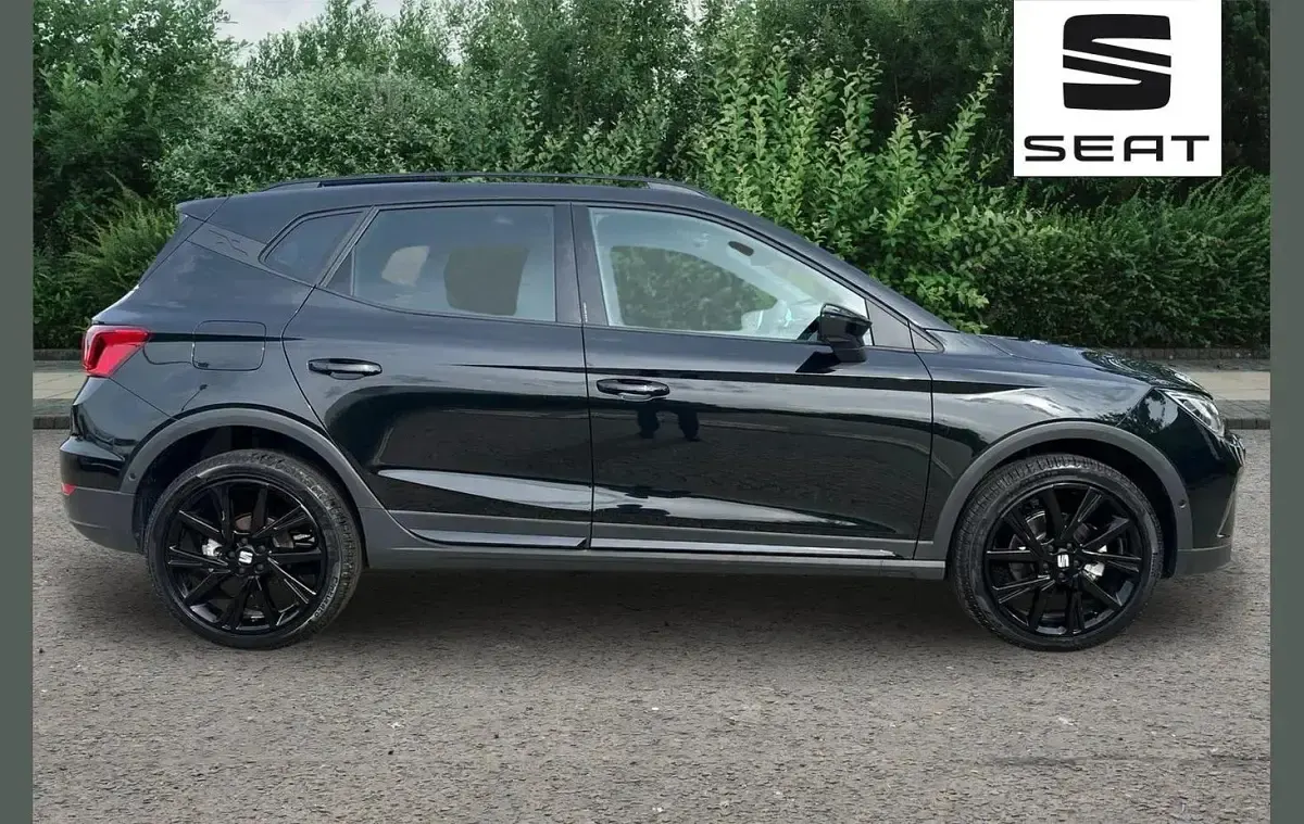 New Seat Arona Black Edition 115 HP (84 kW) 2026 Black SUV