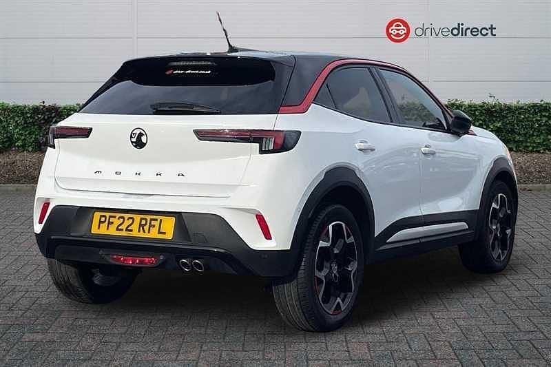 Used Vauxhall Mokka SRi 130 HP (95 kW) 2022 White SUV