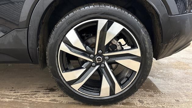 Used Volvo XC40 Ultra 197 HP (144 kW) 2025 Onyx black SUV