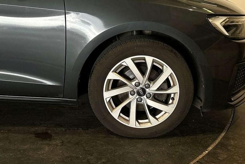 Used Audi A1 Sport 108 HP (79 kW) 2022 Grey SUV