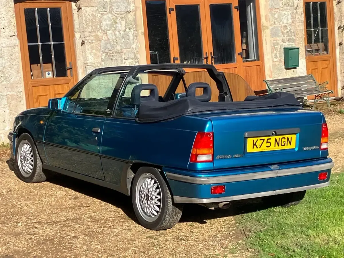 Used Vauxhall Astra Cabriolet 1993 Blue Cabriolet