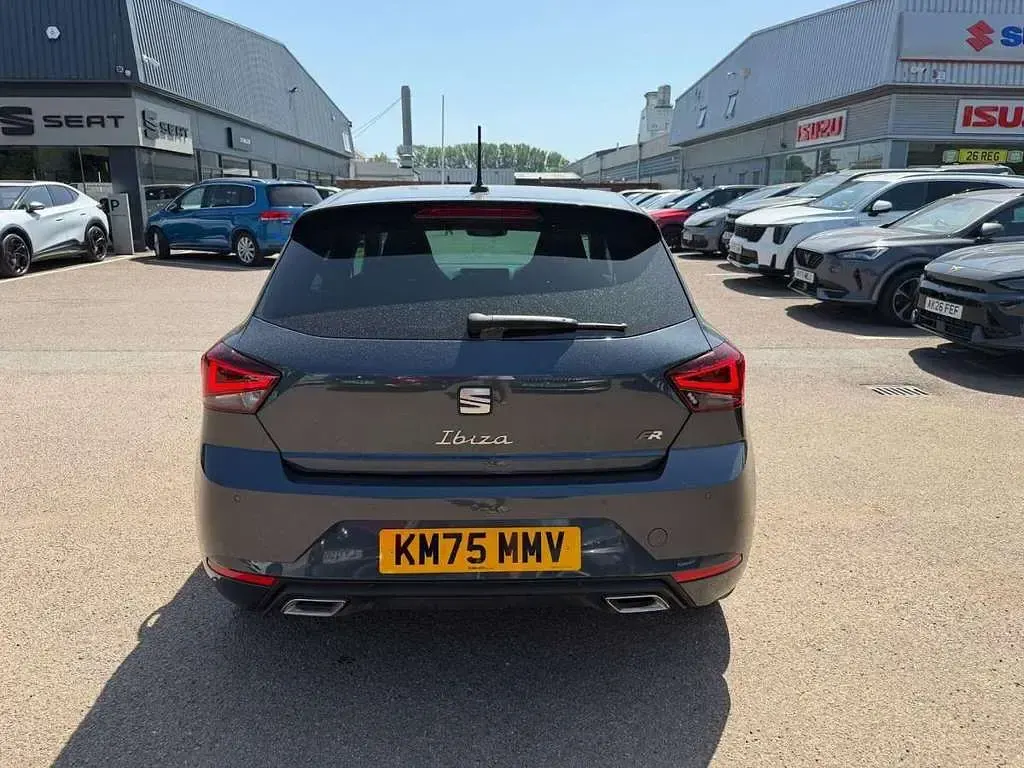 Używany Seat Ibiza Black Edition 95 KM (69 kW) 2025 Szary Hatchback