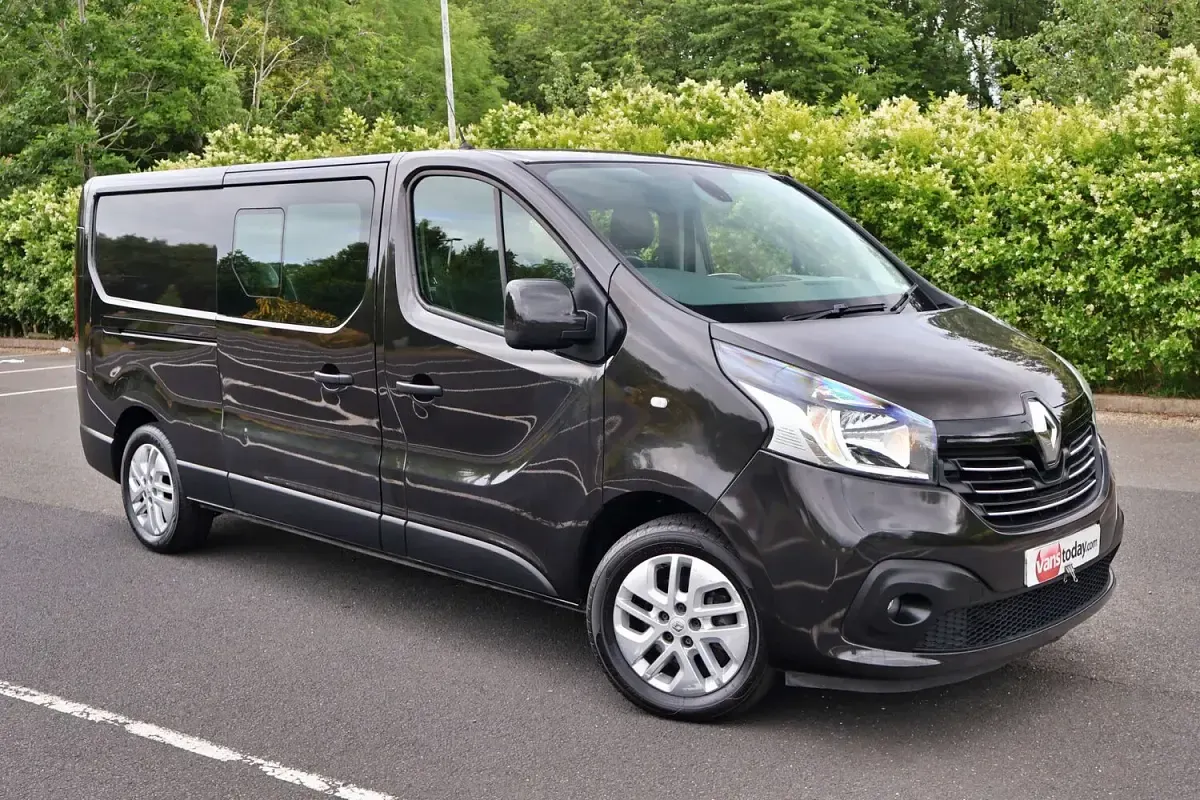 Used Renault Trafic 2019 Black MPV
