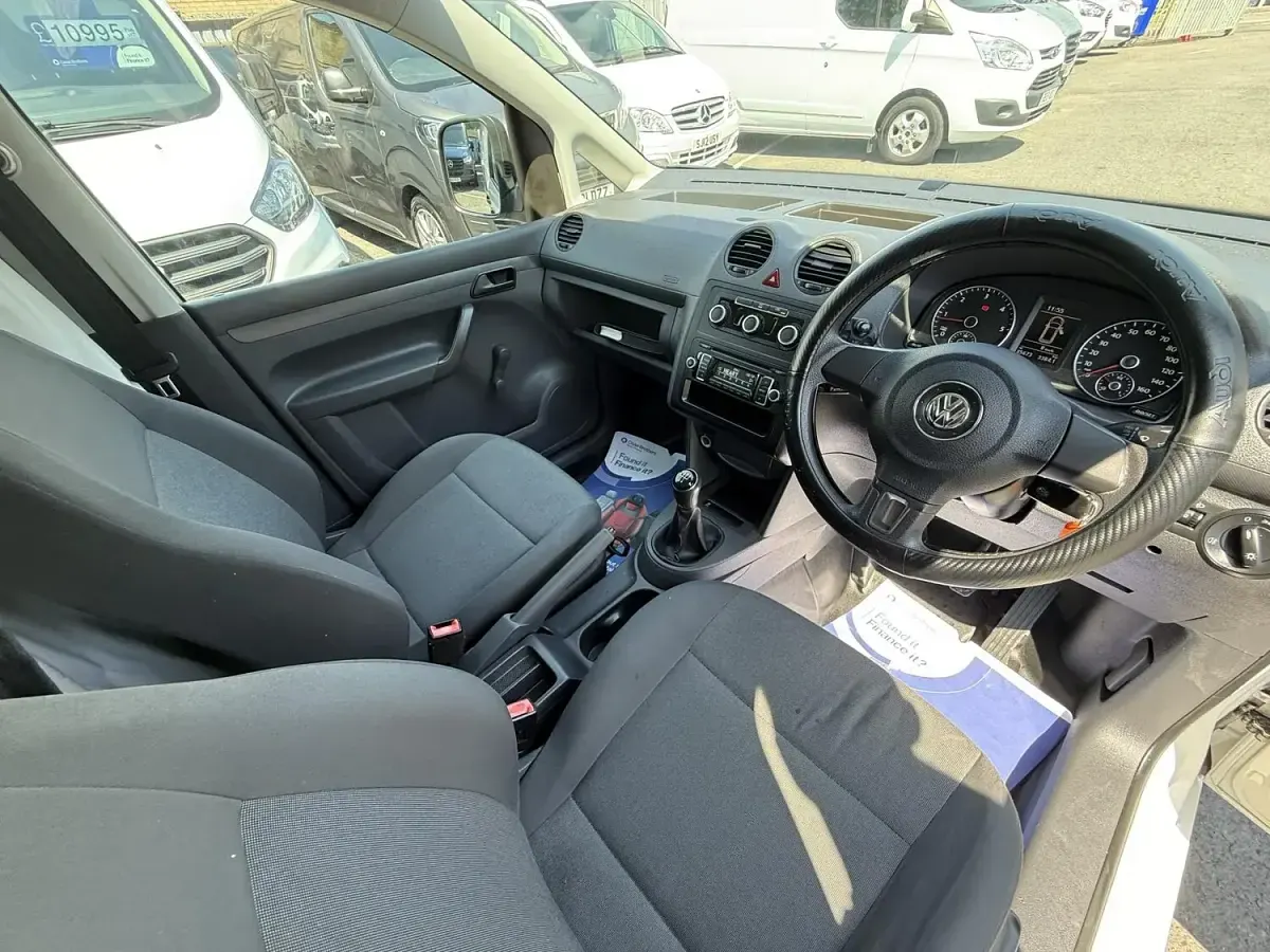 Used VW Caddy Startline 75 HP (55 kW) 2016 White MPV