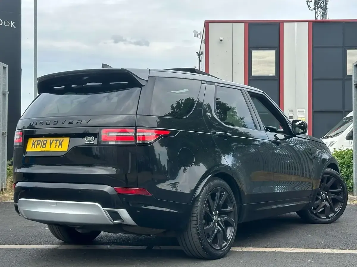 Used Land Rover Discovery HSE Luxury 258 HP (189 kW) 2018 Black SUV